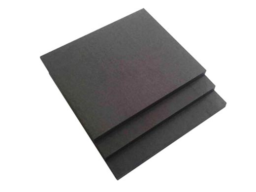Silicon carbide plate